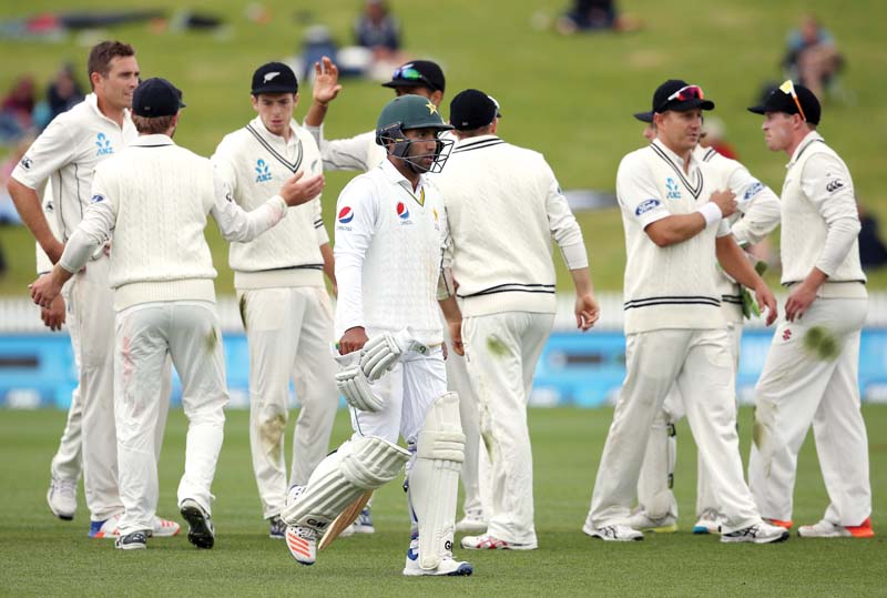 following aslam s dismissal in the 73rd over pakistan collapsed rapidly losing their last eight wickets for just 49 runs with wagner taking the last three for no runs in just six deliveries photo afp