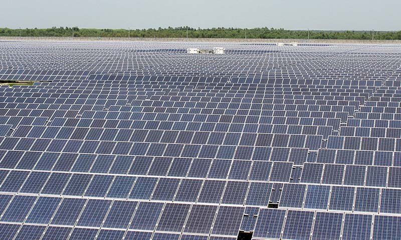 about 400 000 panels have been set up at quaid e azam solar park photo file