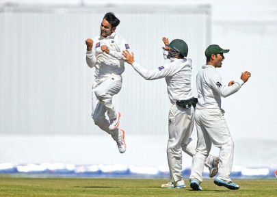 all rounder again hafeez jumps off the banned wagon