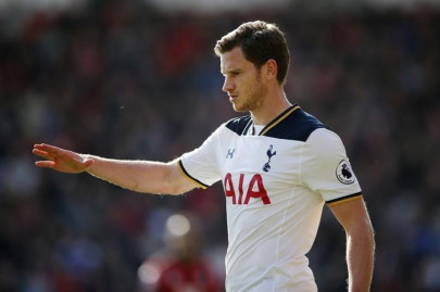 vertonghen extends spurs stay until 2019