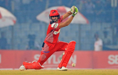 bpl malik s 67 in vain afridi imran star with ball