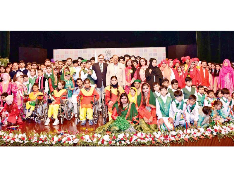 president mamnoon hussain with special children photo inp