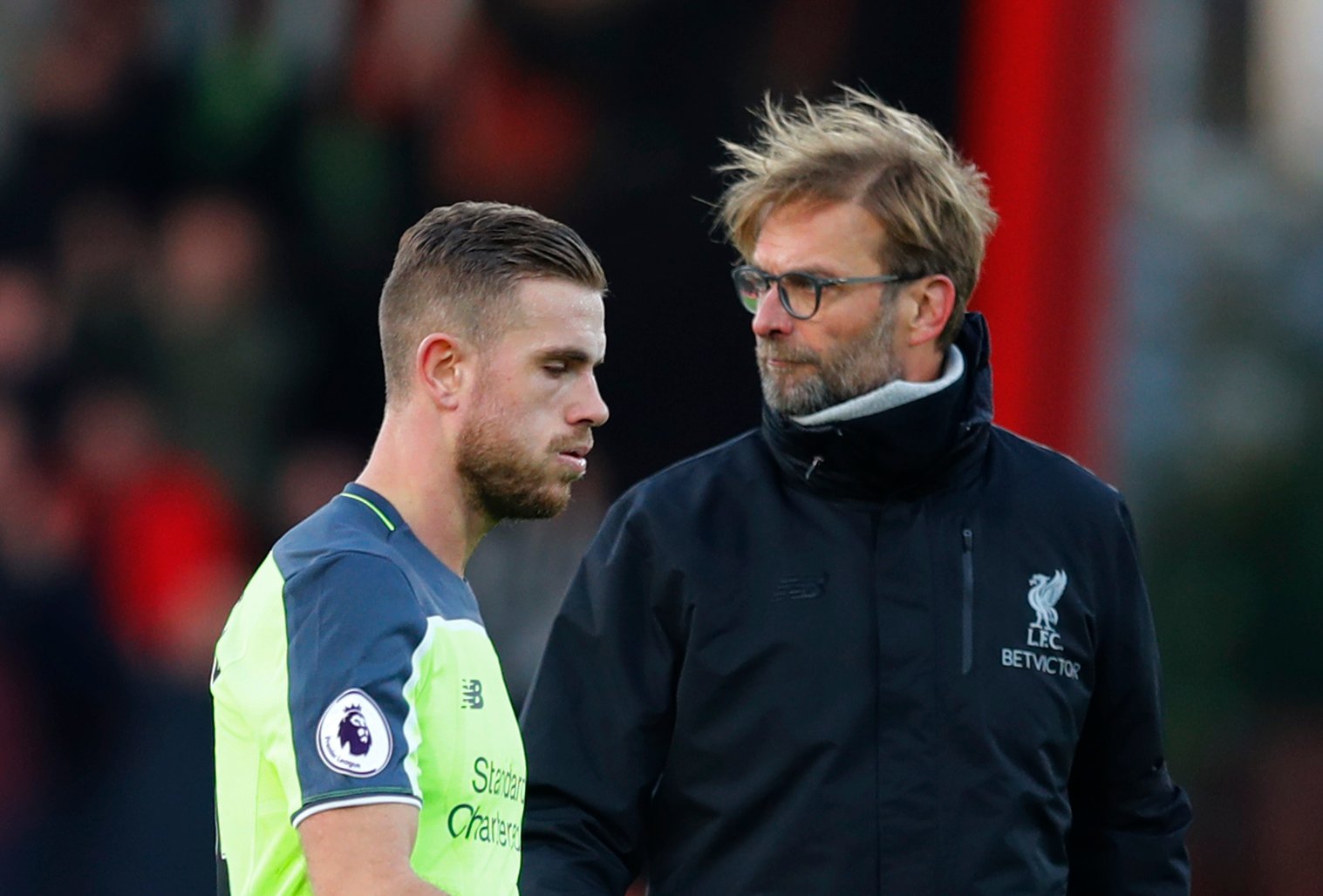 liverpool manager juergen klopp and jordan henderson look dejected after the game against bournemouth on december 4 2016 photo reuters