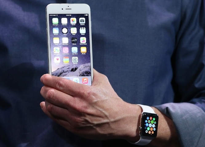the tech giant sold 1 1 million units of the apple watch during the third quarter of 2016 photo afp