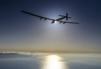 solar impulse founder sees electric passenger plane in 10 years solar impulse founder sees electric passenger plane in 10 years