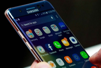 samsung s galaxy s8 may feature bezel less display samsung s galaxy s8 may feature bezel less display