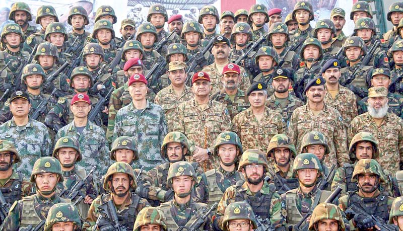 army chief general qamar bajwa with pakistani and chinese troops in pabbi photo inp