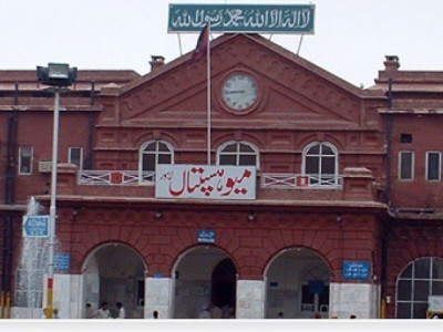 hospital s failure draws heroic response from university hospital s failure draws heroic response from university