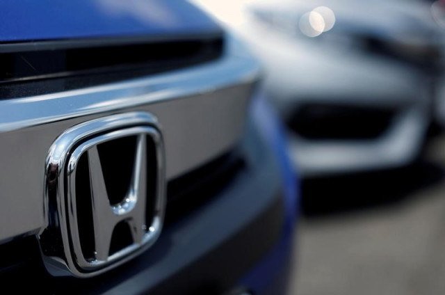 the two companies would form a partnership to develop the ride sharing technology and driver education programs photo reuters the two companies would form a partnership to develop the ride sharing technology and driver education programs photo reuters