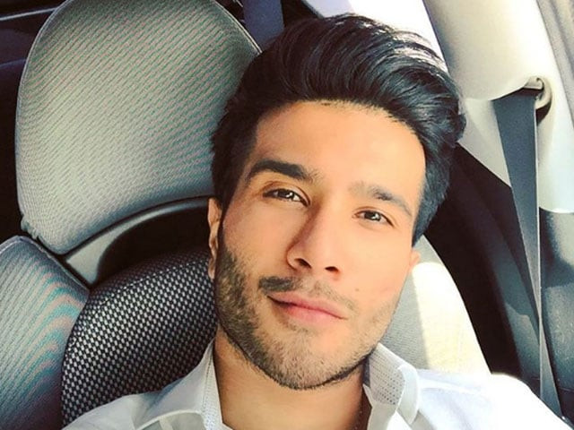 photo instagram feroze khan photo instagram feroze khan
