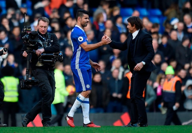 chelsea manager antonio conte celebrates after the game against west brom with striker diego costa on december 11 2016 photo reuters chelsea manager antonio conte celebrates after the game against west brom with striker diego costa on december 11 2016 photo reuters