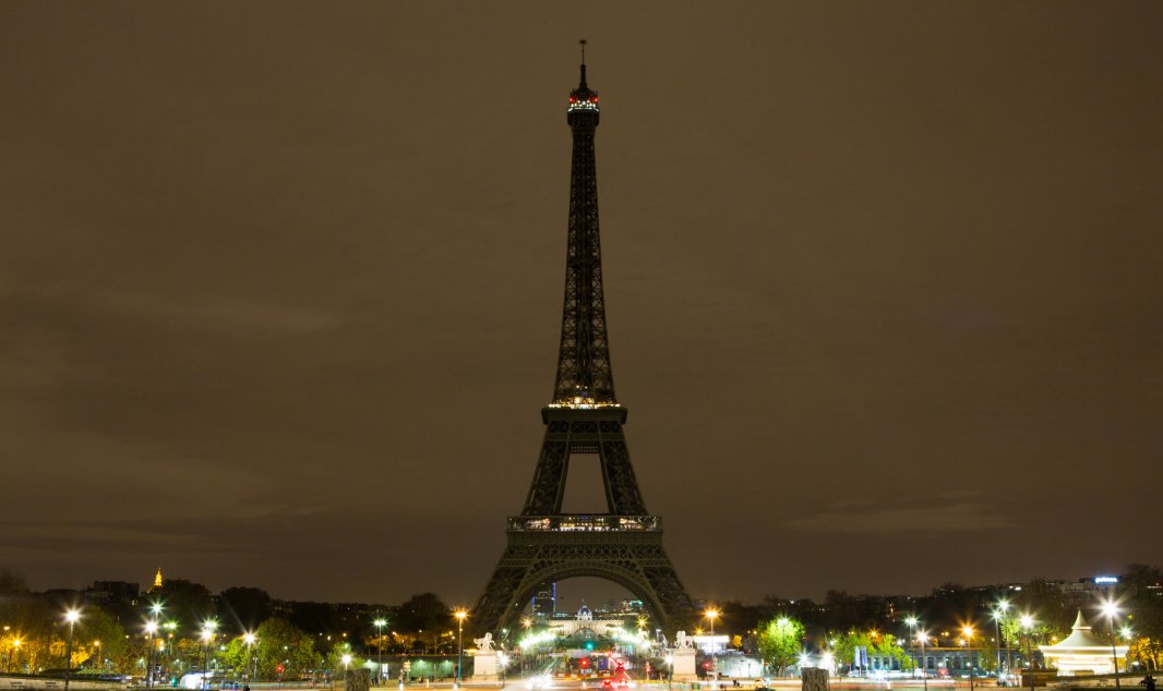 the tower typically illuminated by thousands of sparkling lights every night will go dark as of 8 pm photo twitter anne hidalgo