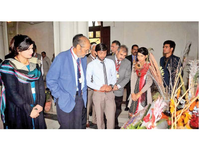 floral art amateur artists highlight environmental issues floral art amateur artists highlight environmental issues