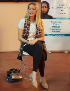 pakistanis are overwhelming and loving pakistanis are overwhelming and loving