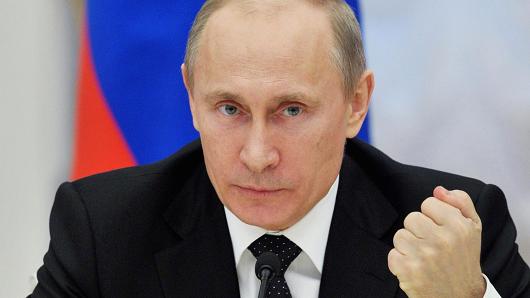 putin 039 s goals in the alleged hacking began as revenge against clinton photo afp