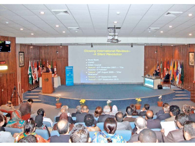 promoting science scientists share knowledge with students researchers promoting science scientists share knowledge with students researchers