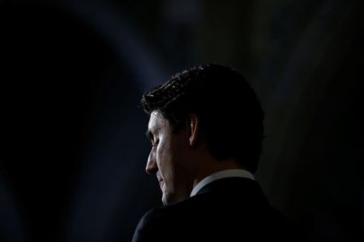 honeymoon ending canada s trudeau sees first big drop in polls