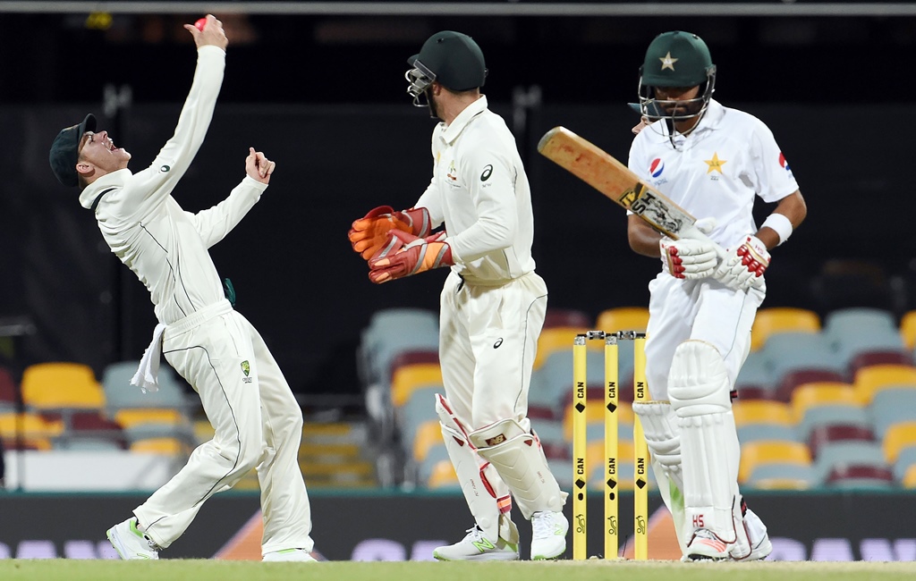 pakistan end day three on 70 2 in pursuit of australia s 490