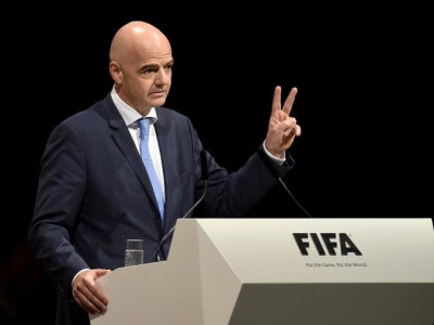 infantino gives thumbs up to video assistance for 2018 world cup