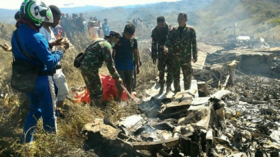 indonesian air force plane crashes in papua killing 13 official says indonesian air force plane crashes in papua killing 13 official says