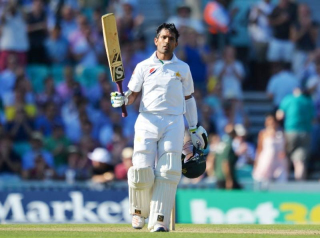 asad shafiq is still unbeaten on 100 as pakistan hope to pull off historic victory against aussies photo afp asad shafiq is still unbeaten on 100 as pakistan hope to pull off historic victory against aussies photo afp