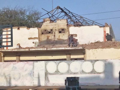 last bastion faisalabad s 60 year old cinema house goes down last bastion faisalabad s 60 year old cinema house goes down