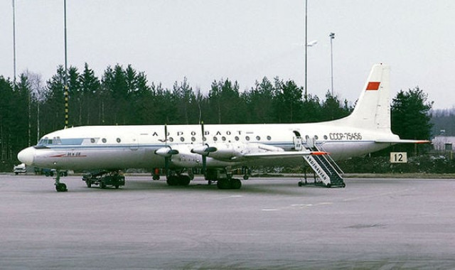il 18 aircraft made an emergency landing 30 kilometres from an airfield near the town of tiksi photo twitter il 18 aircraft made an emergency landing 30 kilometres from an airfield near the town of tiksi photo twitter