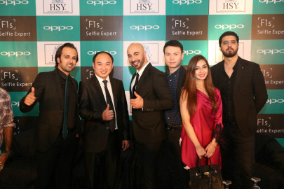 pursuit of beauty oppo unveils classic black f1s selfie expert in collaboration with hsy