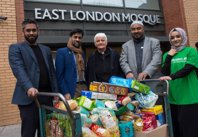 an inspiring story of what a london mosque did for the homeless on christmas