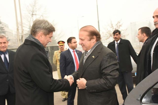 prime minister nawaz sharif shakes hands with his bosnian counterpart denis zvizdic upon his arrival at the bosnian pm 039 s house in sarajevo on wednesday december 21 2016 photo pmln