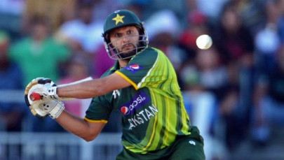 shahid afridi blasts shameful arrest of his fan in india shahid afridi blasts shameful arrest of his fan in india