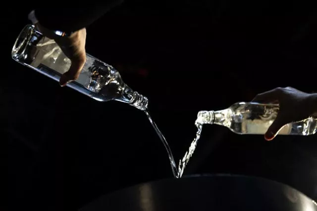toxic bath essence kills 71 in russia photo reuters toxic bath essence kills 71 in russia photo reuters