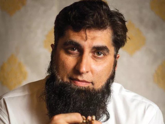 junaid jamshed on fusion music pakistan s elite and singing naat photo ameer hamza junaid jamshed on fusion music pakistan s elite and singing naat photo ameer hamza