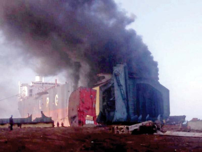 no loss of life fire erupts in a ship at gadani no loss of life fire erupts in a ship at gadani