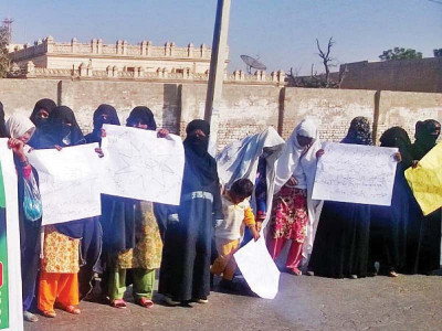 raising voice differently abled persons accuse govt of discriminatory behaviour raising voice differently abled persons accuse govt of discriminatory behaviour