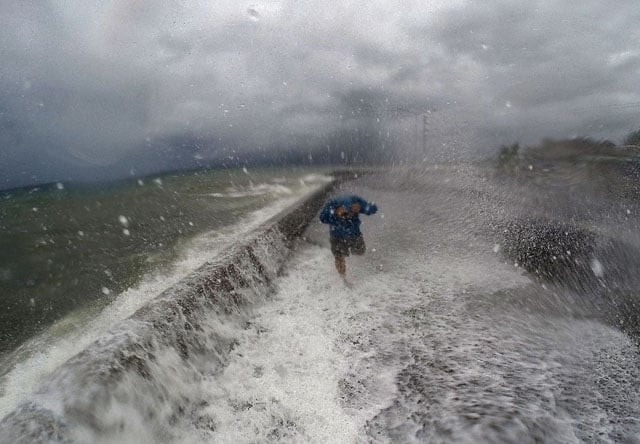 philippine authorities have urged hundreds of thousands of people to evacuate their homes on saturday as a strong typhoon threatens to wallop the country 039 s east coast photo afp philippine authorities have urged hundreds of thousands of people to evacuate their homes on saturday as a strong typhoon threatens to wallop the country 039 s east coast photo afp