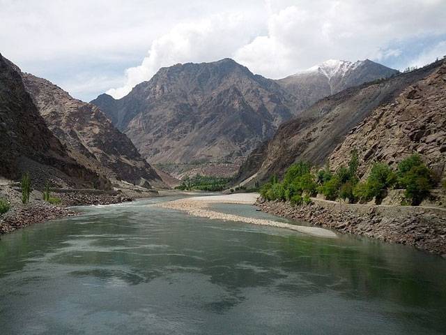 indus river photo wikipedia