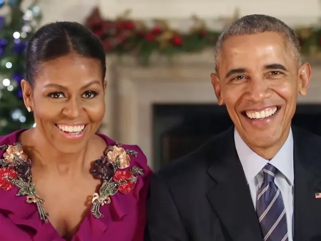 obamas send out their final christmas message from the white house screengrab obamas send out their final christmas message from the white house screengrab