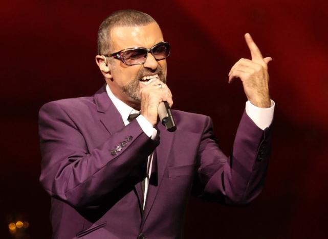 british singer george michael performs on stage during his quot symphonica quot tour concert in vienna photo reuters