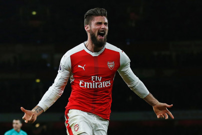 wenger salutes fighter giroud wenger salutes fighter giroud