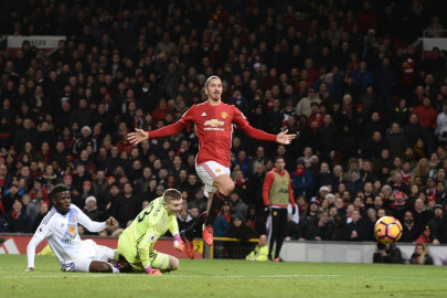 ibra won t leave man utd a failure vows mourinho