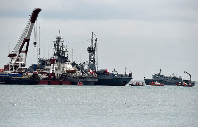 rescue vessels search the black sea outside sochi on december 28 2016 three days after a military plane carrying 92 people including dozens of members of the red army choir crashed in the black sea russian rescuers working round the clock have found the main black box from the syria bound military plane that crashed into the black sea with 92 people on board authorities said on december 27 2016 photo afp rescue vessels search the black sea outside sochi on december 28 2016 three days after a military plane carrying 92 people including dozens of members of the red army choir crashed in the black sea russian rescuers working round the clock have found the main black box from the syria bound military plane that crashed into the black sea with 92 people on board authorities said on december 27 2016 photo afp