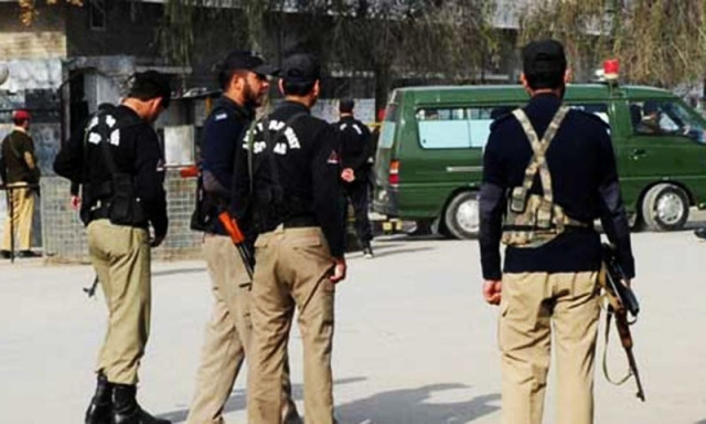 police officers allegedly put a man 039 s hand in sugarcane machine in multan photo afp police officers allegedly put a man 039 s hand in sugarcane machine in multan photo afp