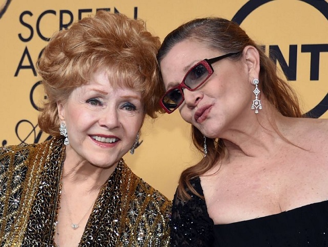 actress debbie reynolds dies day after daughter carrie fisher