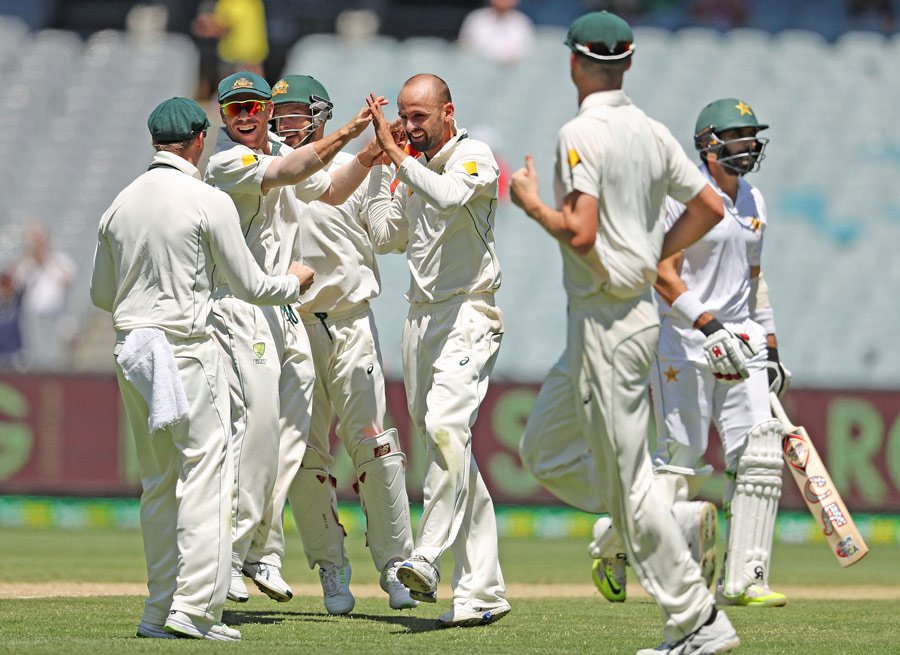 nathan lyon celebrates with his team mates after dismissing misbah ul haq australia v pakistan 2nd test 5th day melbourne december 30 2016 photo afp