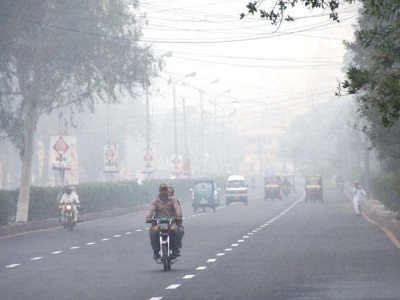 low visibility heavy fog disrupts air traffic low visibility heavy fog disrupts air traffic