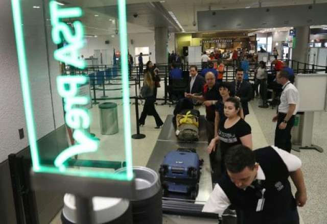 us customs computer collapse leaves thousands of travelers waiting photo afp us customs computer collapse leaves thousands of travelers waiting photo afp