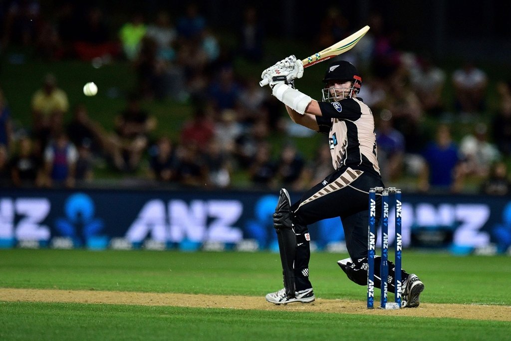 williamson leads new zealand to comfortable win