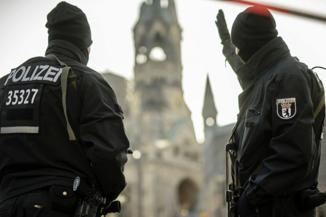 german police patrol near berlin 039 s kaiser wilhelm memorial church photo reuters german police patrol near berlin 039 s kaiser wilhelm memorial church photo reuters