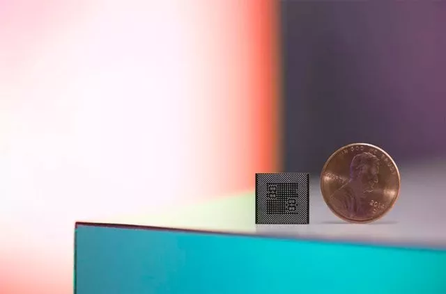 the snapdragon 835 boasts virtual and augmented reality capabilities with faster 3d graphics rendering and 60 times more colours photo qualcomm the snapdragon 835 boasts virtual and augmented reality capabilities with faster 3d graphics rendering and 60 times more colours photo qualcomm